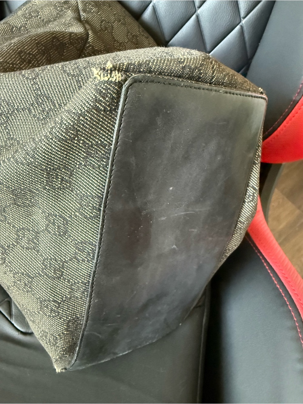Gucci Beige Brown Monogram Canvas Tote with Gold Hardware - Picture 3 of 7